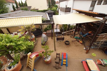 2018-05 Kinderspielplatz und Garten 030