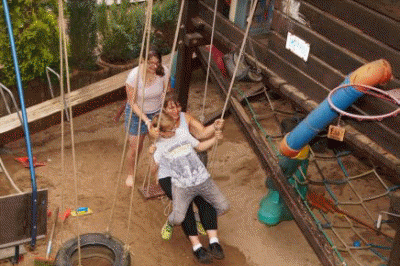 2018-05-10 Kinderspielplatz Familie klein 09